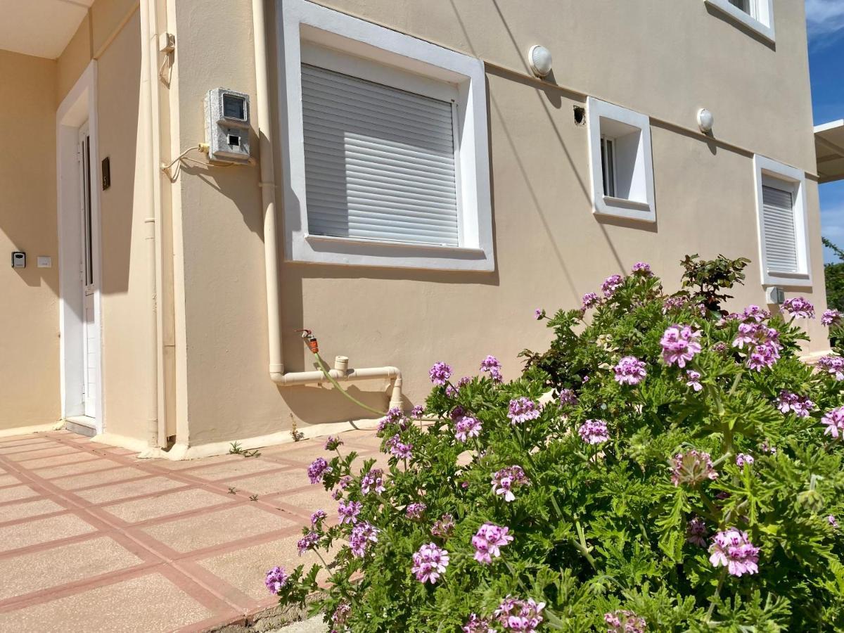 Family Friendly Apartment, In Nature, With Yard "5" Ziparion Ngoại thất bức ảnh