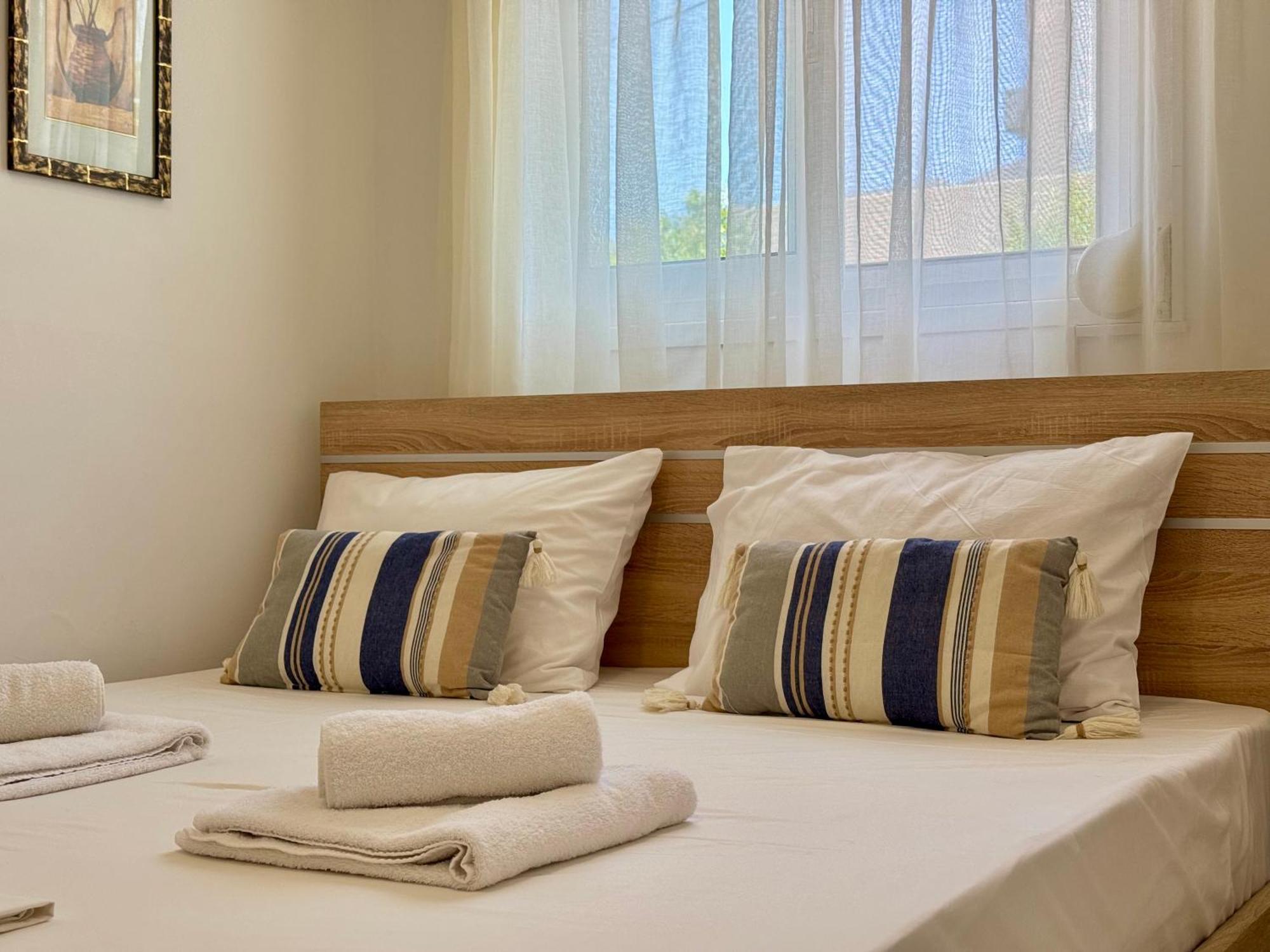 Family Friendly Apartment, In Nature, With Yard "5" Ziparion Ngoại thất bức ảnh